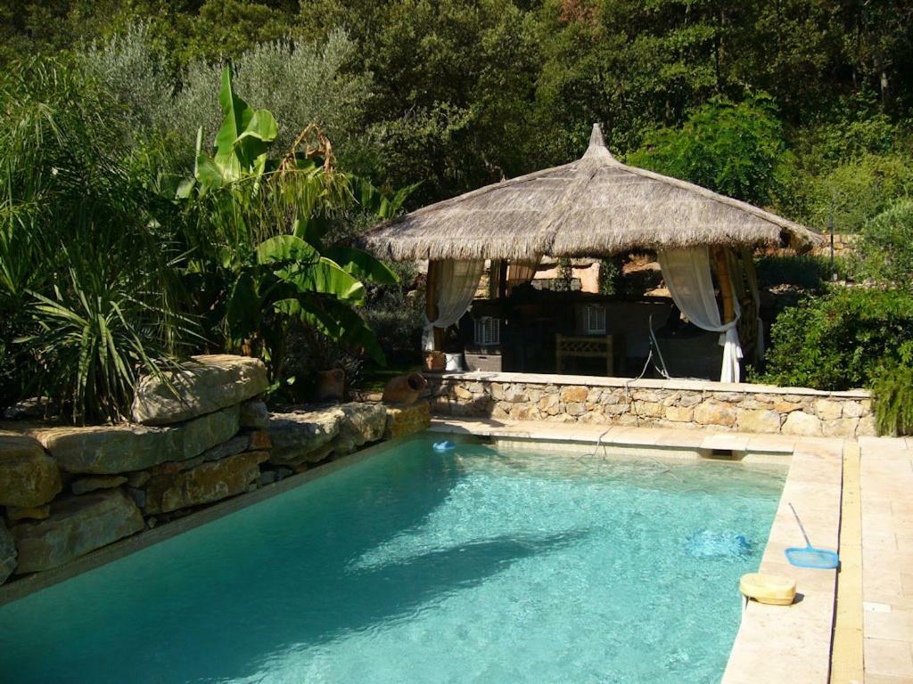La Bastide Des Vents D Anges Bed and Breakfast Taradeau Εξωτερικό φωτογραφία